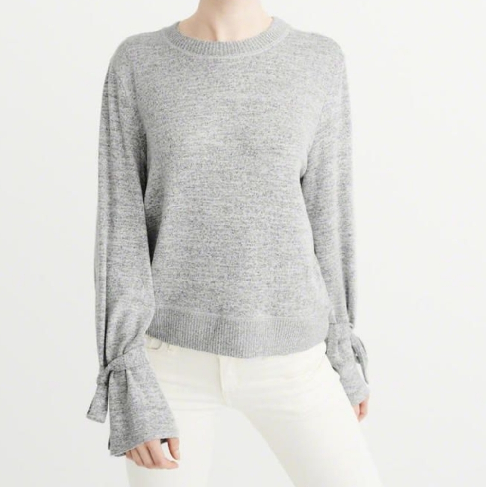 Abercrombie & Fitch Cozy Tie-Sleeve Crew